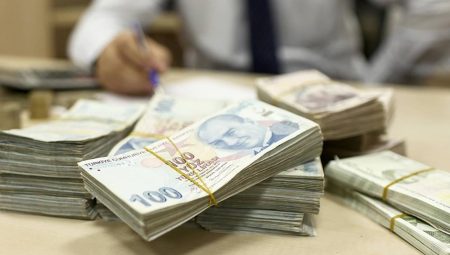 Şirketlerde nakit sıkışıklığı başladı